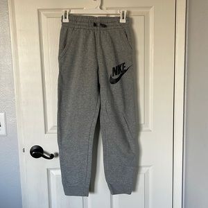 Kids Nike sweatpants